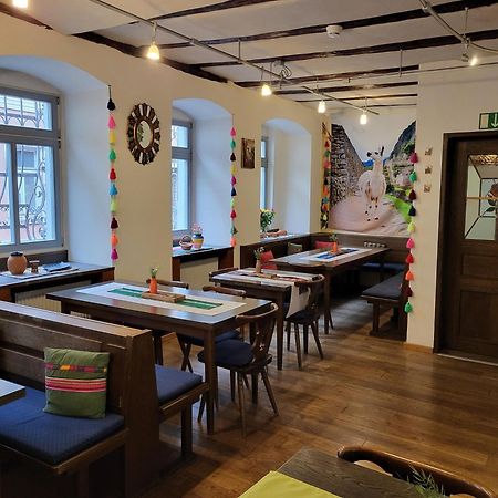 Zell am Main Gasthaus Zur Rose, Peruanisches Restaurant Und Franzoesisches Cafe מראה חיצוני תמונה